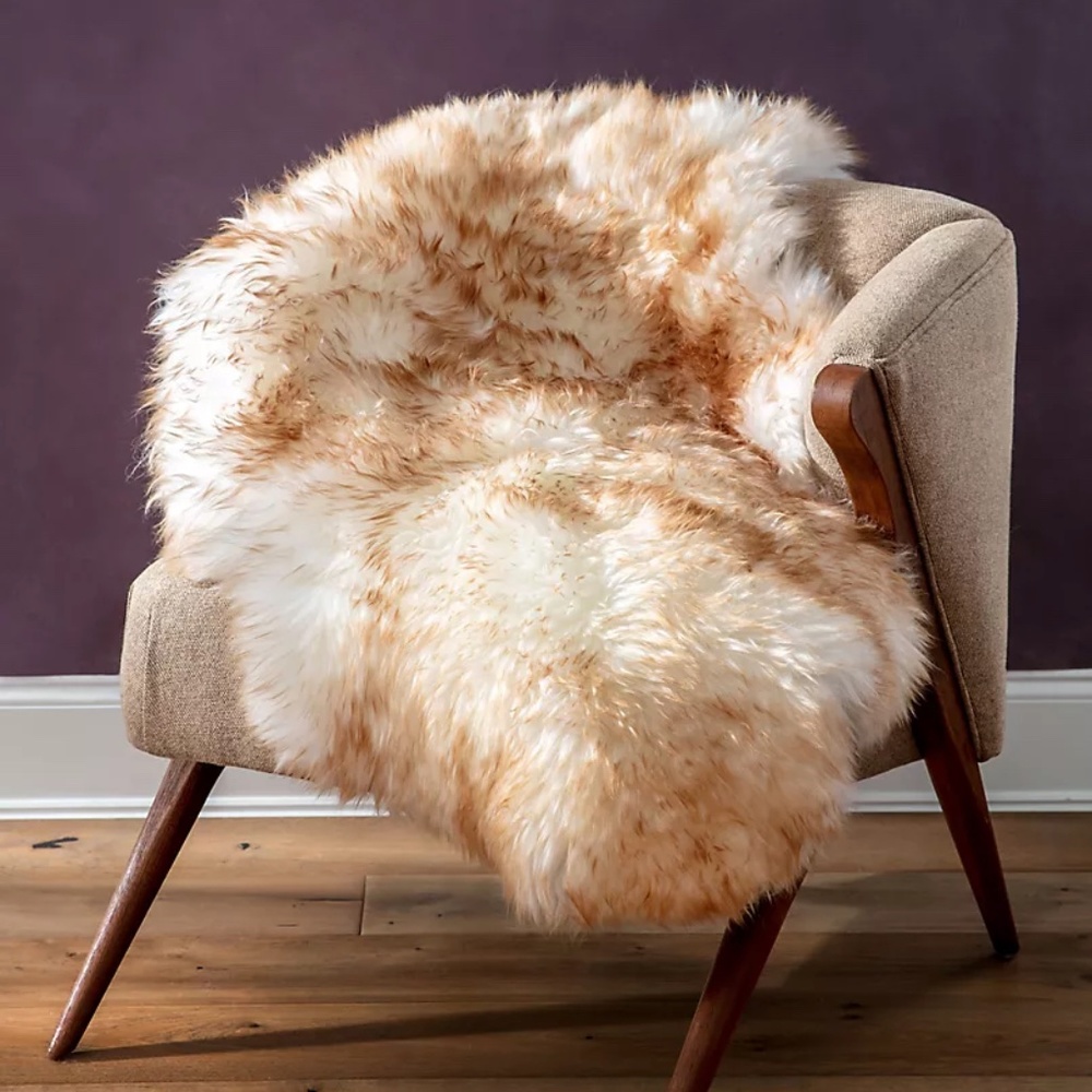 Overland Sheepskin Rug